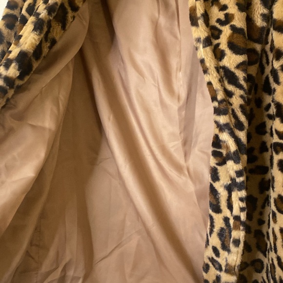 Leopard Open Front Coat - Picture 4 of 4